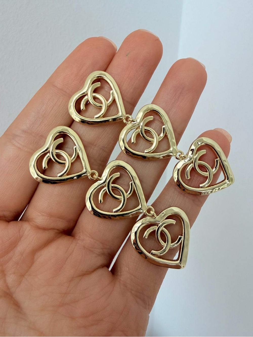 🫶🏻CHANEL Gold Heart-Link CC Drop Earrings✨